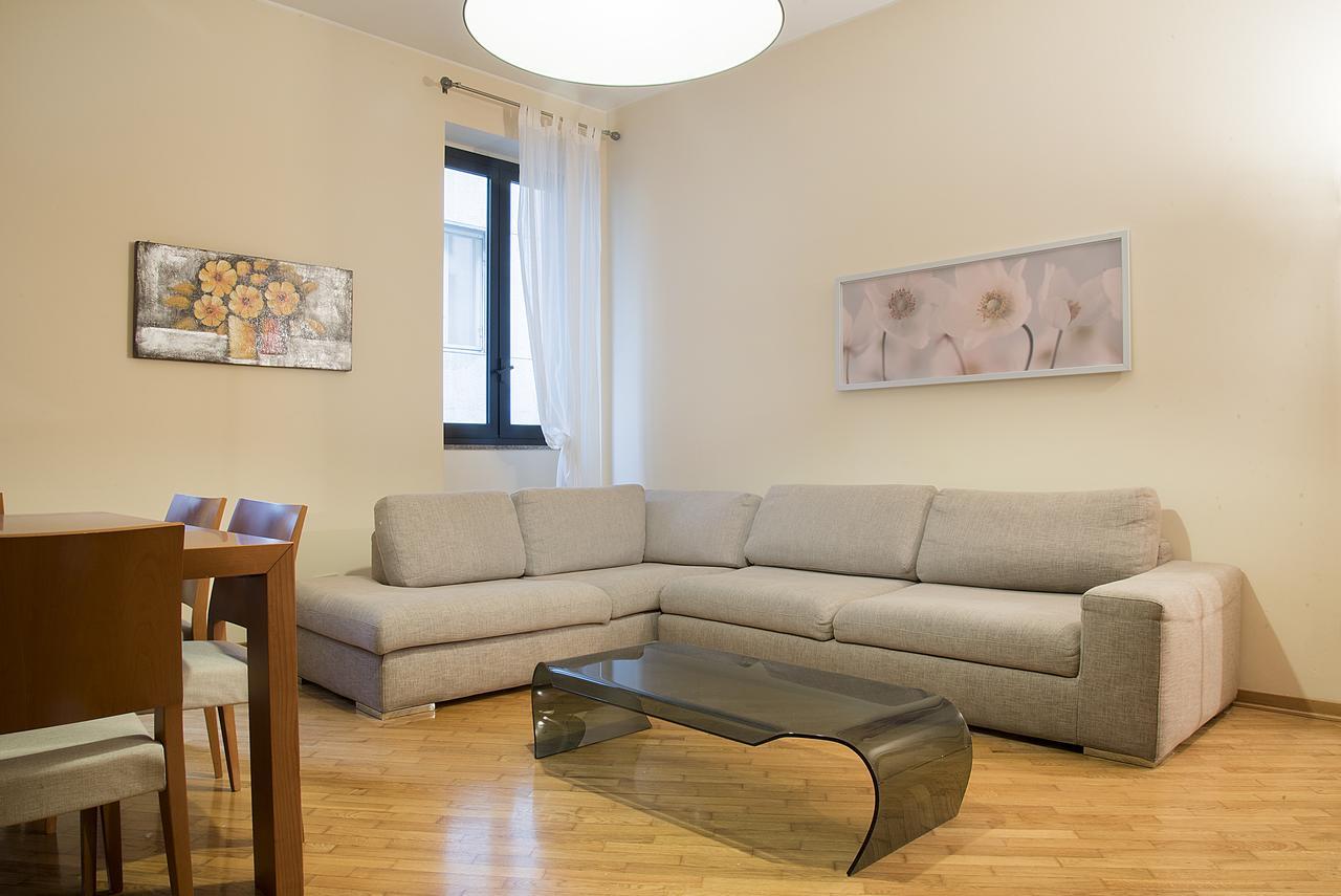 Easyhomes - San Babila Corridoni มิลาน ภายนอก รูปภาพ